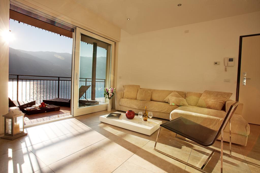 5 Luxury Laglio Apartments-By Italian Apartments Bilik gambar